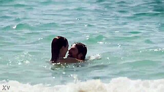 Hey, check out Regina Blandón's appearance with pezón moment in Como Novio de Pueblo from 2019.