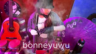 Bonneyuwu the petite 18-year-old in pigtails and miniskirt gets paid by a 36-year-old bartender to suck on a dildo in her solo session