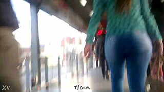 tv culos shows amateur upskirt views of big asses moving outdoors in public hd