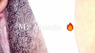 mz moods gets her pussy licked by a tongue