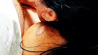 Brincando Na Cama Com Meu Prlm0 Enquanto Minha M� Nao Chega Em Casa