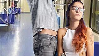 Safada Estudante Deixa Estranho Encoxar Sua Bunda Em Público On Bus With Crossdressing Wife In Outdoor Sex!