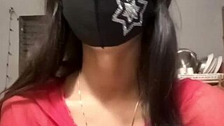 Indian Girl Performs In Live Sex Video