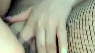 Ardiente Colombiana Curvy Milf Squirts with Cucumber in Vagina for Orgasm Pleasure in Close Up