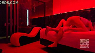 Joven de Cancún travels to Guadalajara to meet Juangorilla for first time