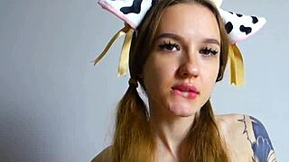 Sunako Kirishiki offers a gentle foot massage in cowgirl style during her European amateur session. She adds stockings and a tattoo for extra appeal.