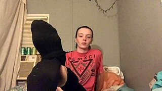 Dirty white girl feet ready for fetish play?