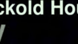 I love when this pauzudo thrusts deep into my small body. My huge fire in the pussy needs his big cock missionary and doggystyle!