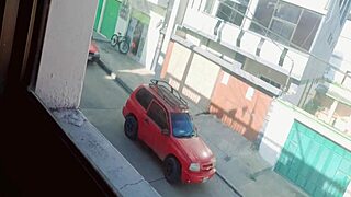 The Colombian neighbor masturbates outdoors hoping others watch her solo session