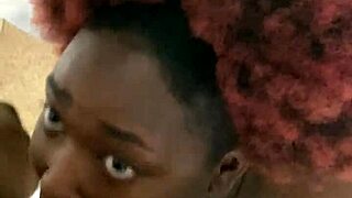 jshump, make juicythehoudini cream with your big clit licks