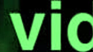 Lene deu a buceta na praça para estranhos e deixou gozar dentro e tomou a porra farta do negrão que a comeu até a última gota