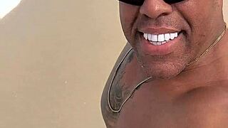 känd svart man från copacabana åker till ukraina för att träffa utländska kvinnor?