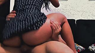 he saw my safado jeitinho and came with everything that thick pauzão left me gemendo and dolorida after... oops