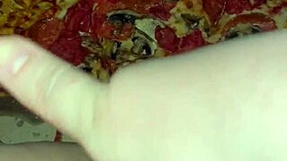 Craving Arabic teen's kinky food pussy play with ice cream?