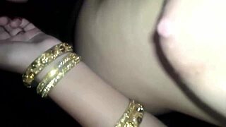 desi girlfriend nai nawali dulhan ne shadi ke first night hi apne ex boyfriend ke sath chudai sex keya
