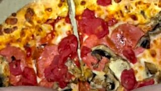 Craving Arabic teen's kinky food pussy play with ice cream?