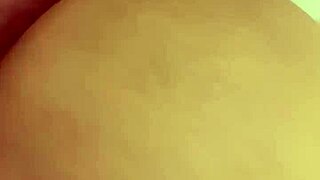 hey beautiful thai teen wanna see her pussy stretched wide?