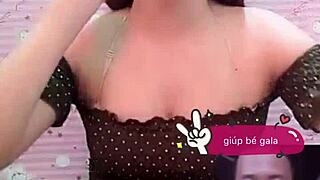 i feel so excited wearing this red panty under my skirt in vietnamese style.