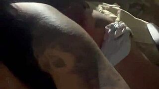 Negão pulled off the condom and creampied me right on the street 😈🍆