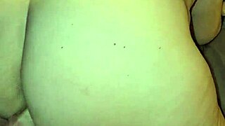 Creampie In Pregnant Milf's Big Ass