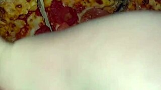 Craving Arabic teen's kinky food pussy play with ice cream?