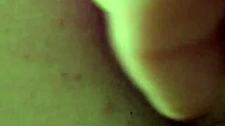 chubby babe gaps her fat ass with anal dildo toys creamy