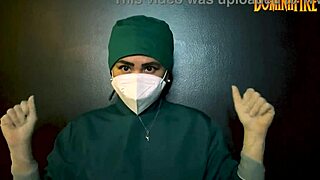 love these latex gloves in fetish play