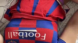 big ass cheerleader, wanna watch her fuck two cocks?