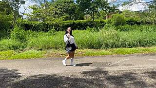 Φοιτήτρια παραδίδεται γαμιέται εύκολα με ξένο απατά φίλο 😈🇨🇴