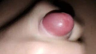 Watch her bang that wank into explosive group cumshot frenzy