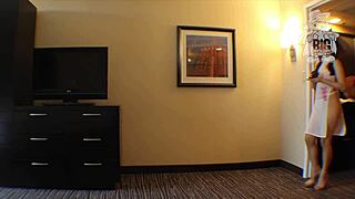 wuhan whore salee lee rides hitachi wand hard in heels