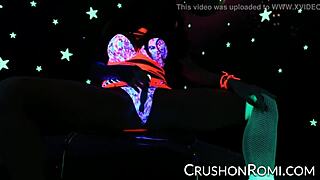 romi stuffs toys deep in her smooth shaved pussy 😍🍆🔥