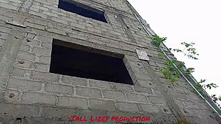 i fucked my neighbors outside in the rain 😈💦