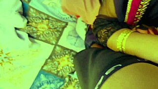 หนุ่ม18+ เย็ดแม่บ้านอินเดียร้อนแรงของเพื่อนแรงๆ