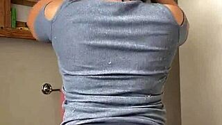 mexican latina teen big ass in tight leggings