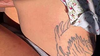 Amateur couple wakes for bent over doggystyle creampie orgasm in morning