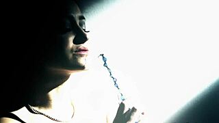 dani daniels steams up solo pussy play session