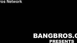 Anna Bell Peaks Squirts In Deepthroat Facial Cumshot