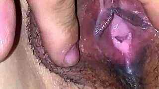 Esposa Carmen's Tight Vagina Craves Deep Thrusts