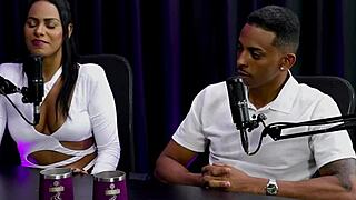 VIVY MARQUES SWINGERS HETERO CLIENTS BROXOU CURIOUSITY