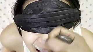 Homemade blowjob ends with thick cum flooding amateur's hungry mouth