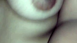 Indonesian shop girl turns out super smooth mulus banget!