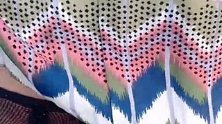 na varanda chupando pau e abrindo buceta pro vizinho