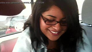 jessica's flip flop footjob handjob ends in cumshot