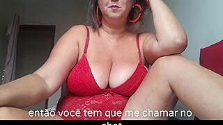 Série Camgirl Features 25-Year-Old's Big Tits Display