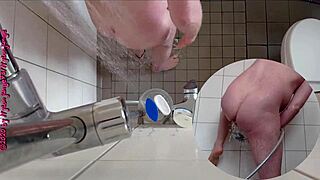 come piss hot in my shower