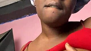 Wanna see these saggy natural tits bounce in self-love?