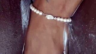 Black milf shaves wet pussy smooth on xvred for kuroyukiexperience viewers