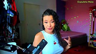 espuleta maia holds back her premature cum burst