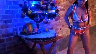 milf saymon fitness christmas cum blast teases big tits